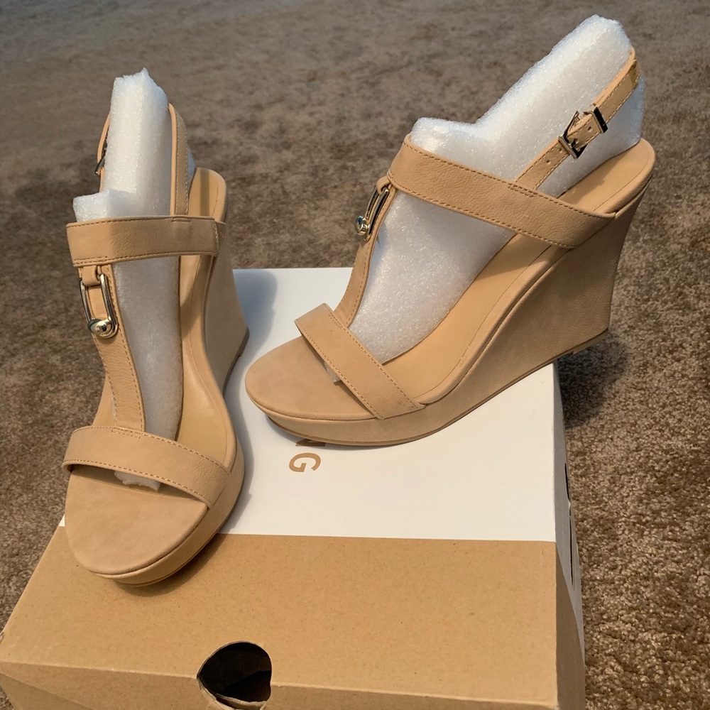 Tan /beige wedge sandals